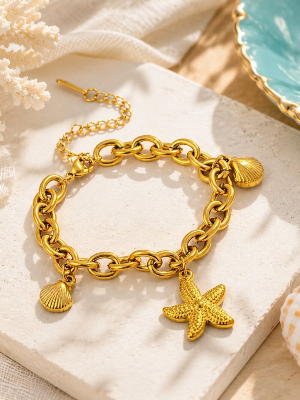 18K Gold Plated Chunky Starfish Charm Bracelet Stainless Steel Shell Accents NEW
